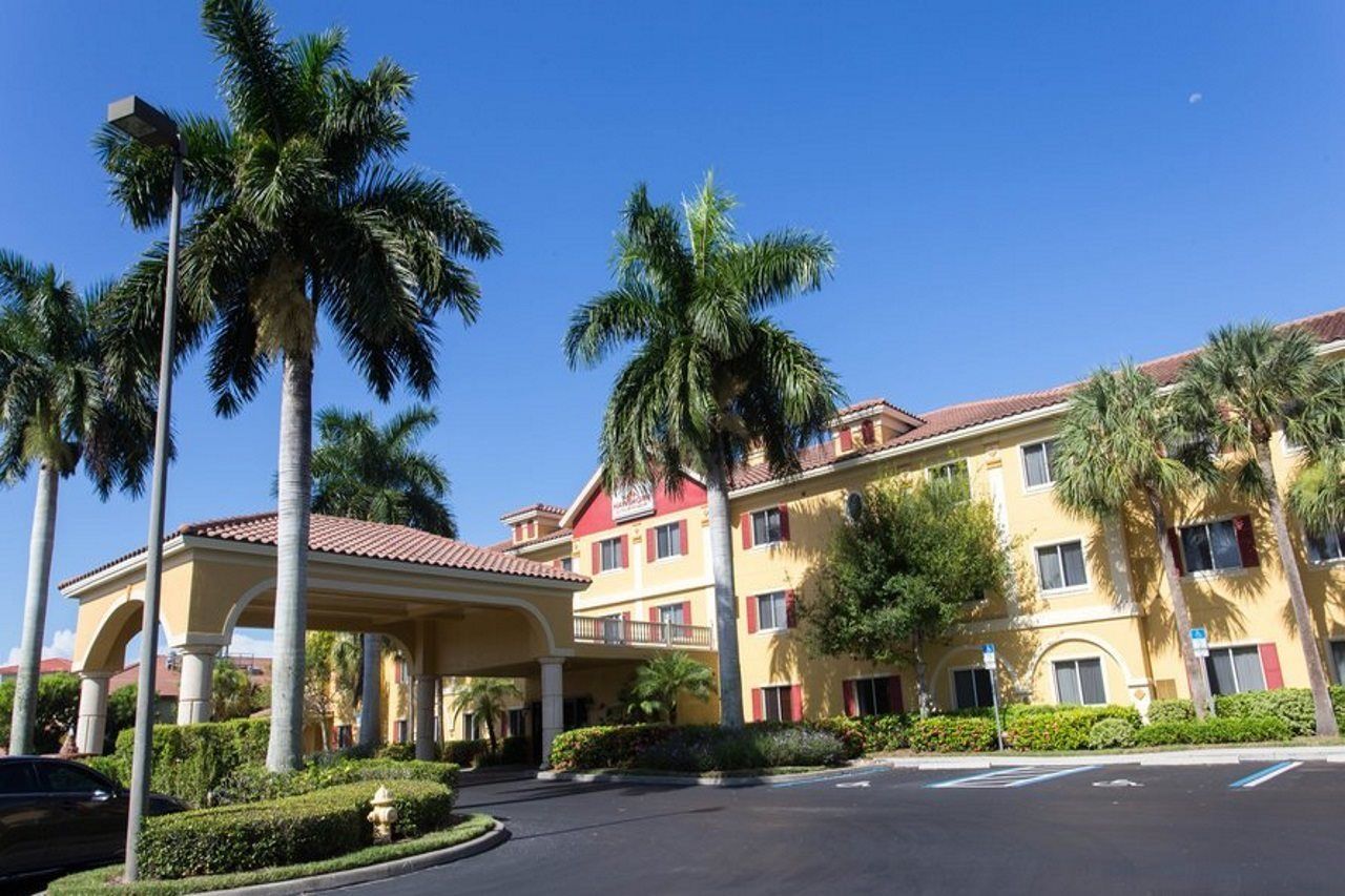 Hawthorn Extended Stay By Wyndham North Naples Exterior foto