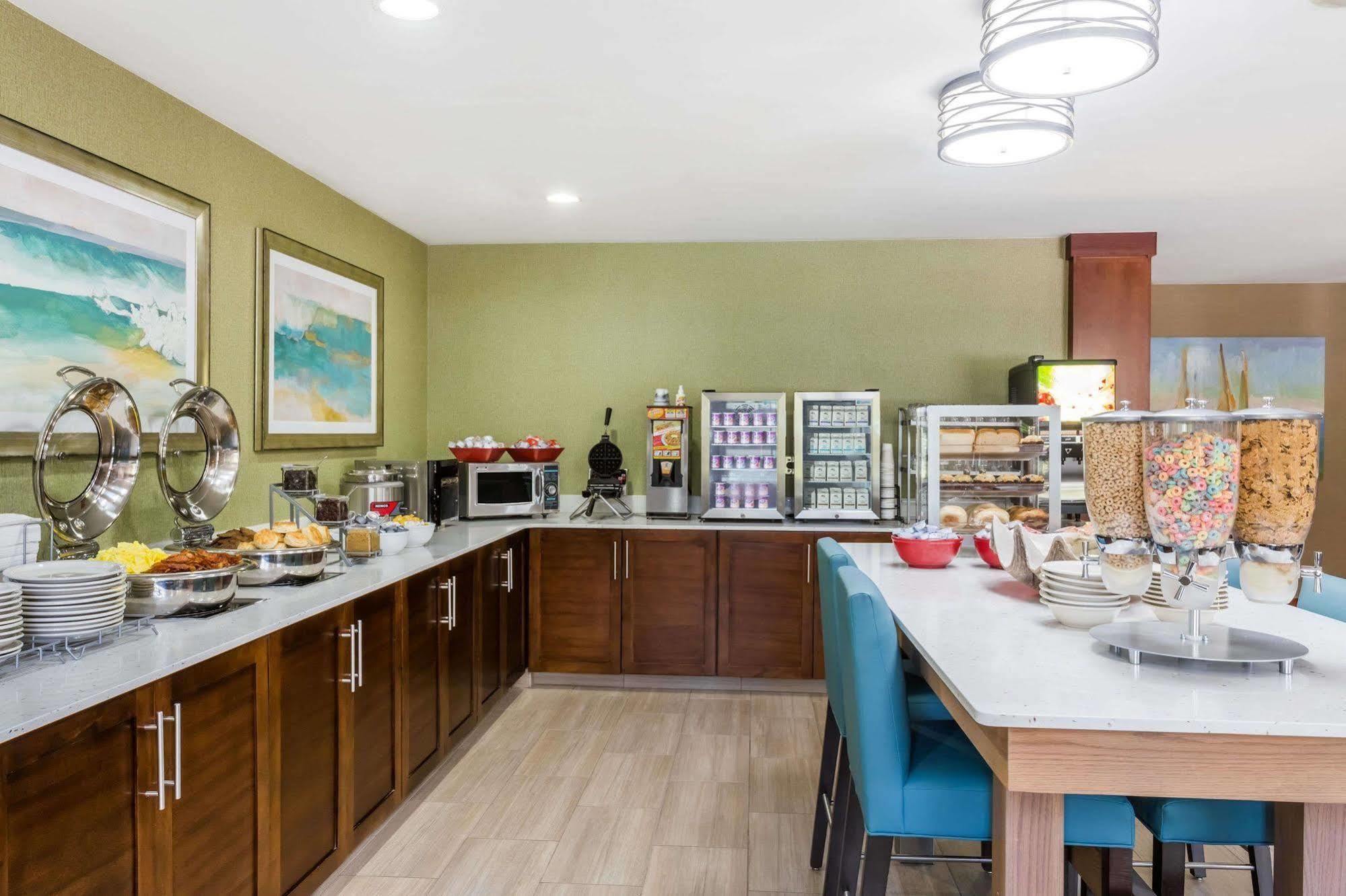 Hawthorn Extended Stay By Wyndham North Naples Exterior foto